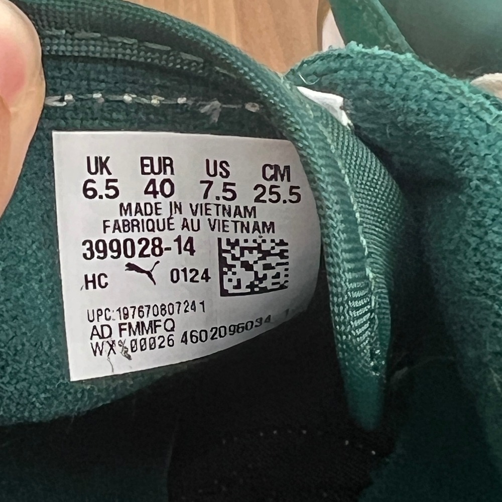 Puma Womens 7.5 Rider Sneakers Green White Gum Sole 399028-14 Retro Low Top - Picture 8 of 8